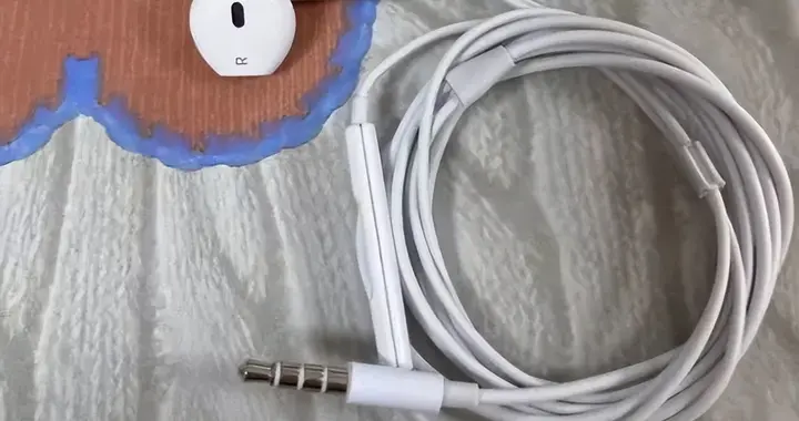 有线耳机消失，真的是技术落后吗