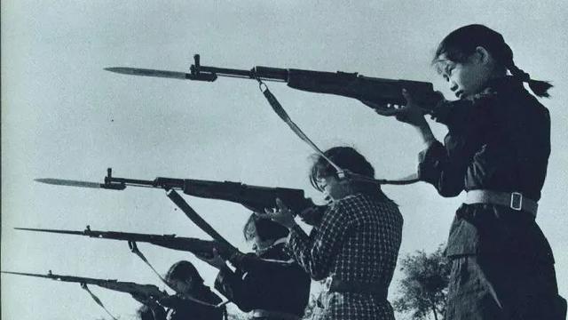 子于先生：传承英雄志，巾帼铸忠魂！