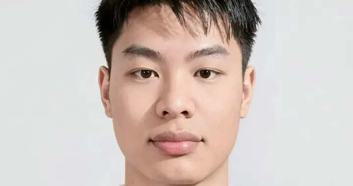 四川24岁男孩在床上去世，发现时胸口和嘴唇发黑，手上还拿着手机