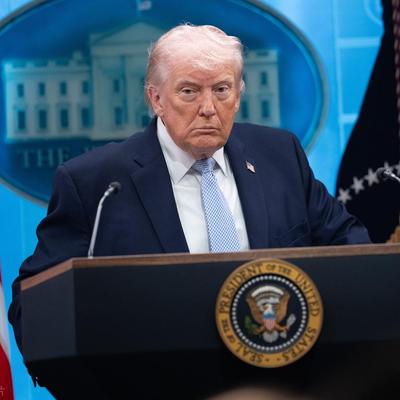 半亩娱光：藏不住了！特朗普的真实目的彻底