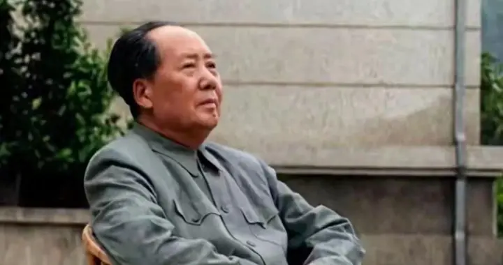 那年主席杭州遇雨20分钟不坐板凳，老农传了一辈子