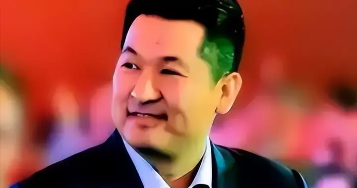 不查不知道，一查吓一跳，黄友龙老乡佘智江，私下生活原来这么壕