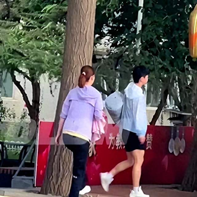 8.4新鲜的孙颖莎上训了 头发又剪短了