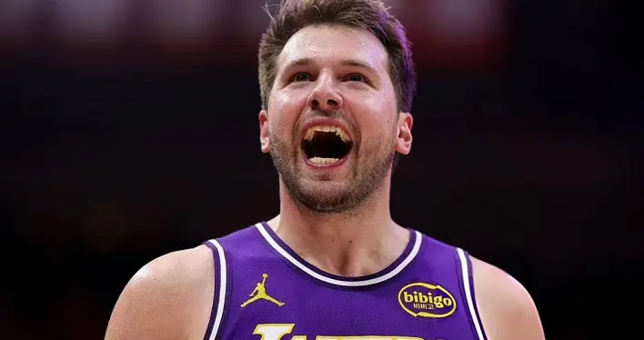 44分+50分+40分，带队7连胜！东契奇联盟第1，MVP配不上你