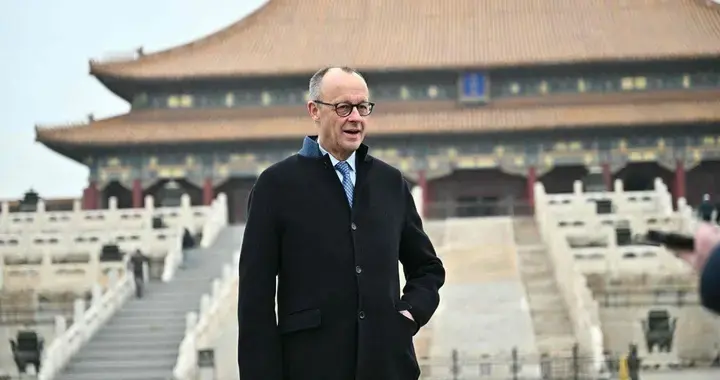 访华结束，德总理刚从北京满载而归，中国就遭到德高层的口诛笔伐