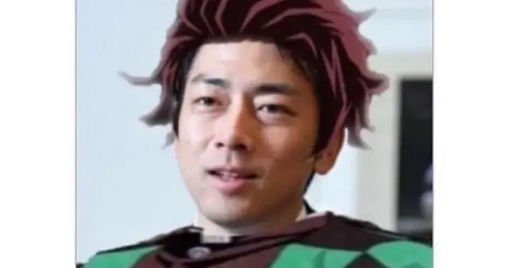 小泉进次郎的“雷达照射”翻车秀：一场从硬刚到打脸的喜剧大片