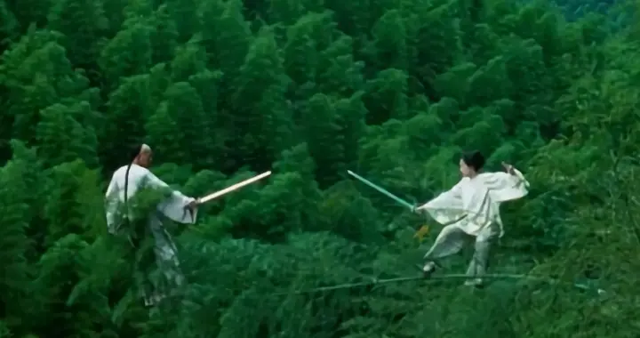 75岁老头纵身一跃惊呆众人！那么古代到底有没有轻功？