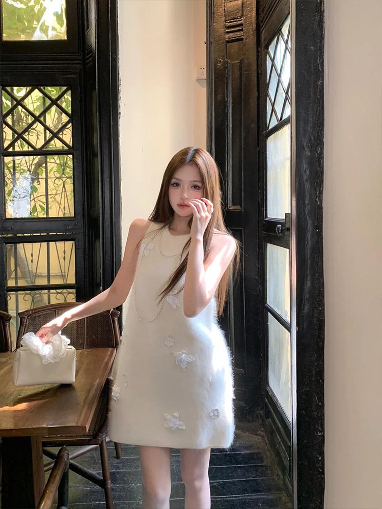 小众重要场合超好看小香风白色连衣裙女