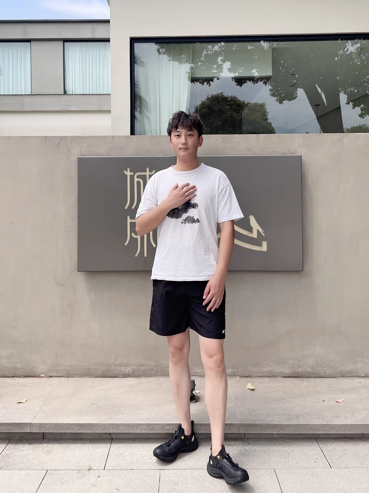 简单凉爽的冰丝短裤，夏日好轻松