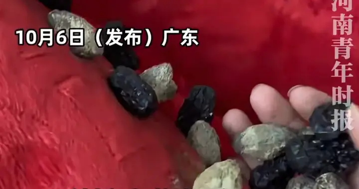 结婚8年拆喜被，孩子三个了，竟抖出“早生贵子”尴尬了！