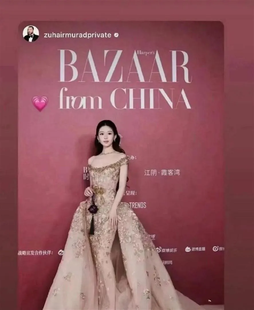 网友花几十万买赵露思同款衣服，结果被网暴12小时，专挑软柿子捏，锤不动...