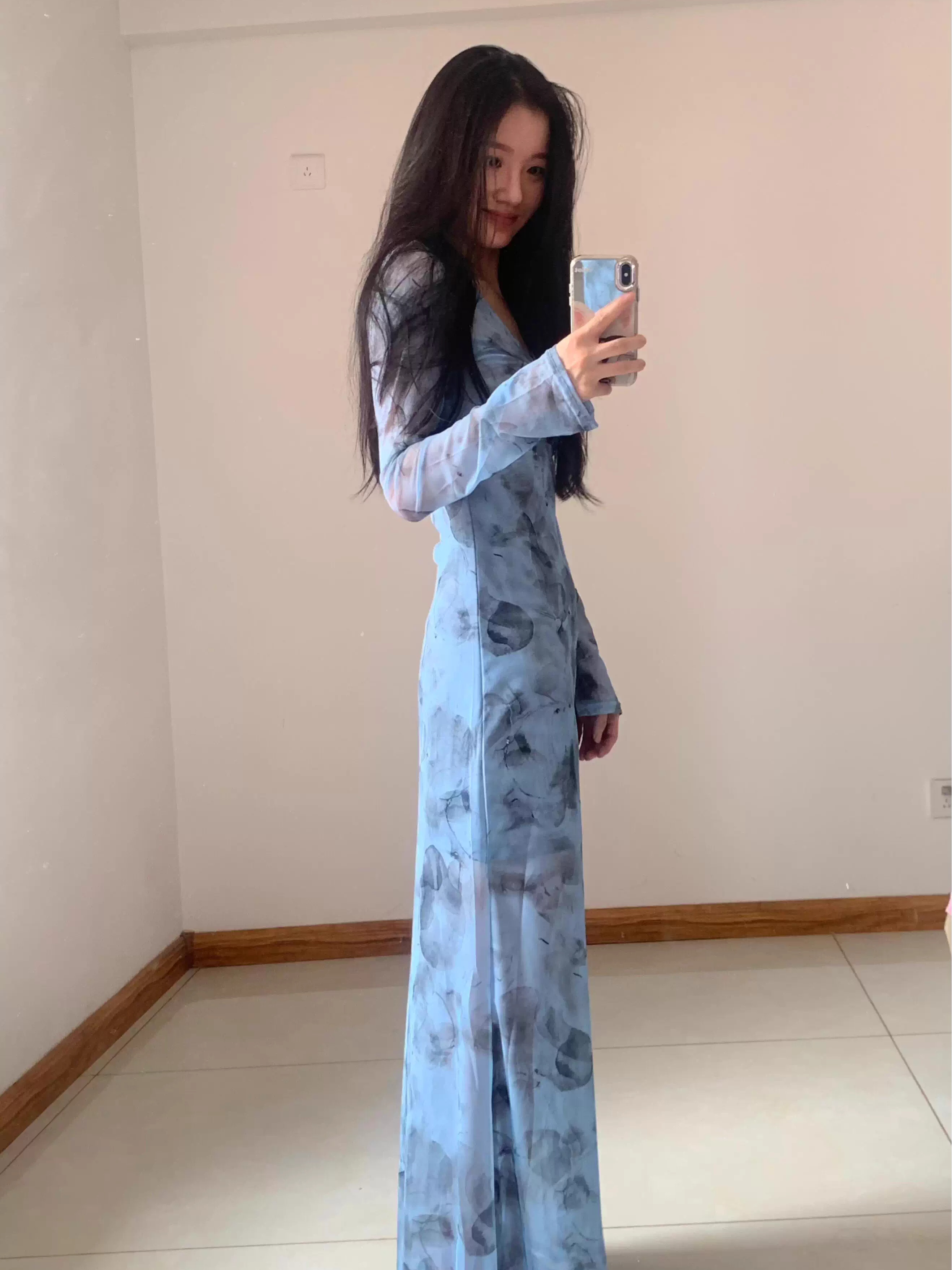 超好看独特漂亮裙子海边度假法式气质辣妹