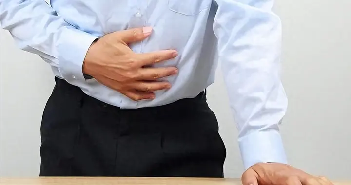 医生：胃癌最危险信号，不是恶心呕吐，而是频繁出现这3种异常