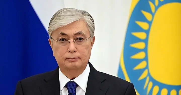 “第二个普京”来了！托卡耶夫为哈国迈出关键一步，中方送上祝贺