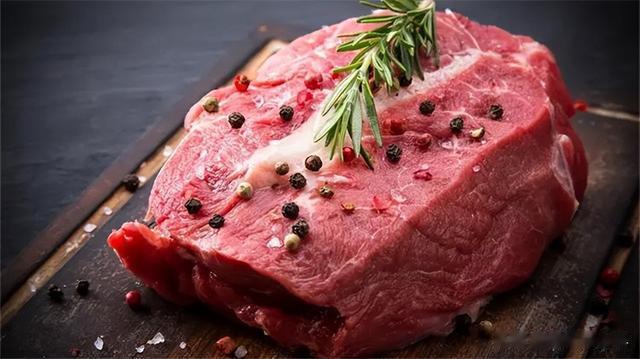 天热，建议中老年人：适量吃这3种酸性肉，平安好过夏！