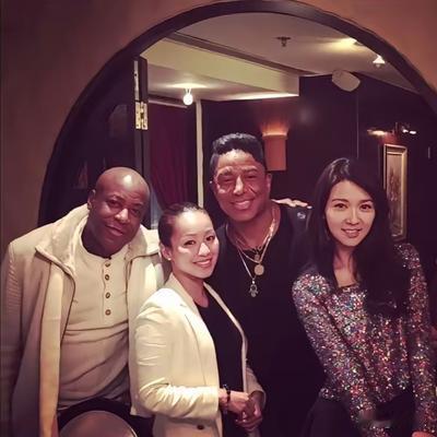 农村人：薛凯琪所谓的黑人男友，只是朋友而