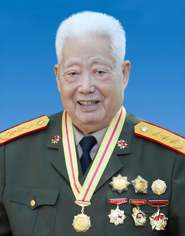 解放海南岛，韩先楚要一名师级干部带队，没想到站出来的会是他