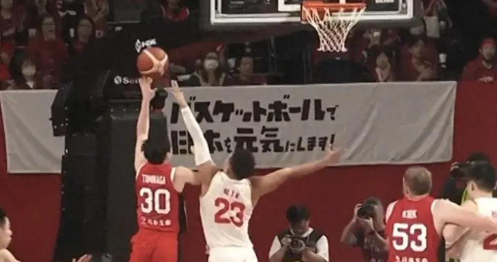 87比80赢了，裁判吹得像换人，到底谁在看比赛？