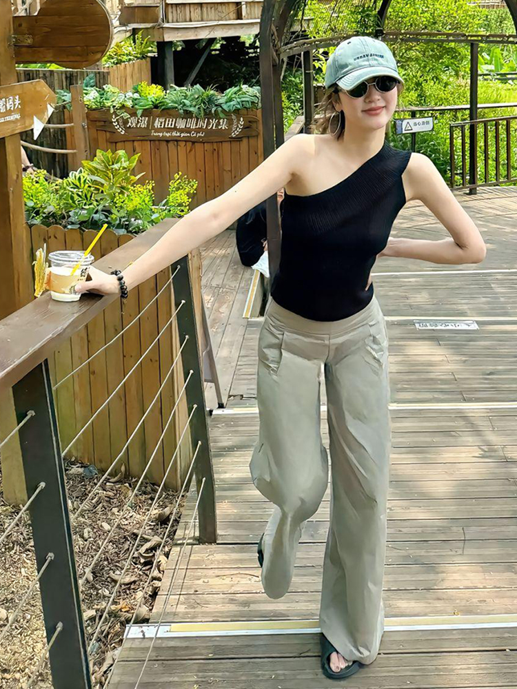小众不撞款独特设计感斜肩领黑色无袖t恤女