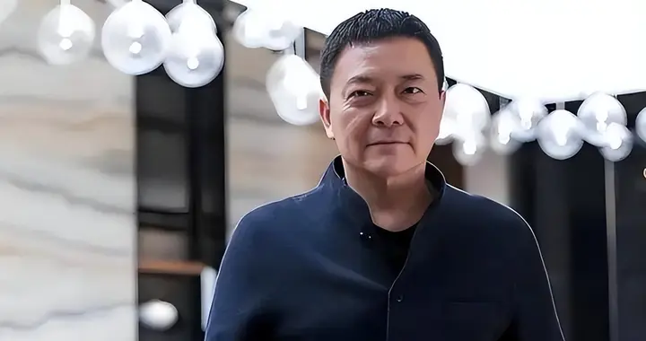 他曾与刘涛同床共枕4年，如今年过六旬依旧未娶，如今怎么样了