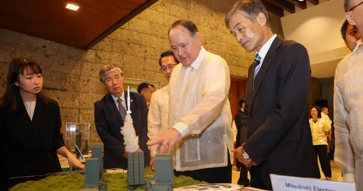 中菲争端升级，菲直升机被赶跑，日本已介入，还要卖防空弹和雷达