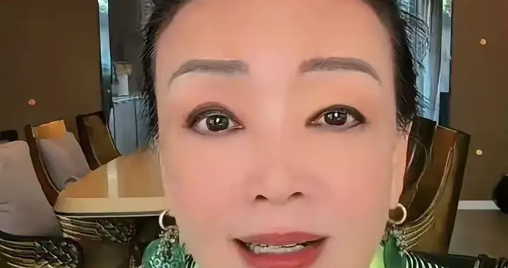 汪宝儿百日宴将在台北举办，张兰生日当天发两条视频先失落后愤怒