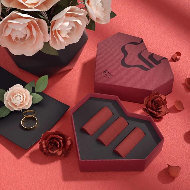 富婆果然很有故事啊