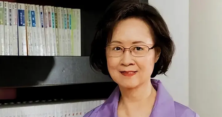 2年前86岁琼瑶自杀离世，遗书曝光：她为何选择“翩然”而去？