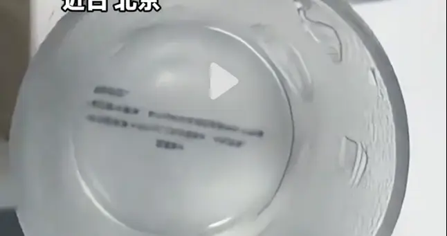 不是水垢！只喝水的玻璃杯擦出橘红色，懂行的网友：小心病从口入