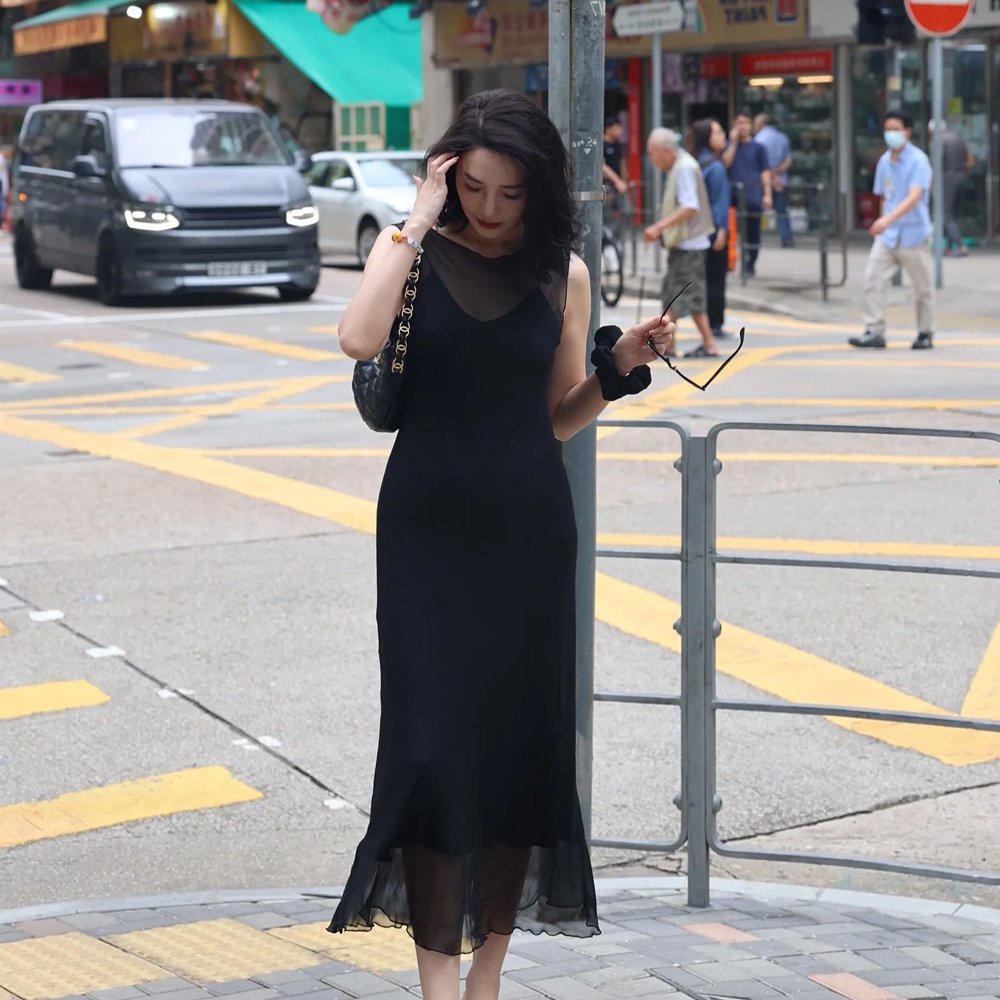 春季高级感法式气质黑色连衣裙韩系收腰裙子