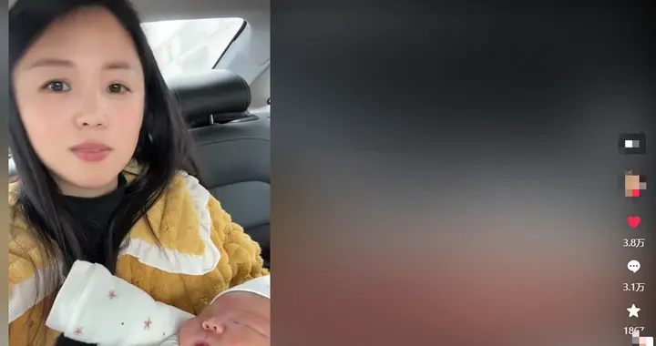 “最年轻奶奶”火了，88年抱孙子，几代人凑不出一张大学毕业证