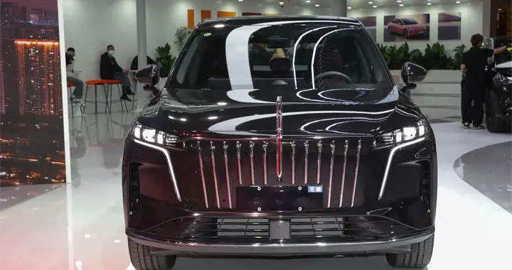 20万级大五座SUV，用料能有多狠？红旗HS6 PHEV做出了新高度
