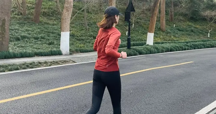 跑步最大的好处不是身体的强健，而是对欲望的克制