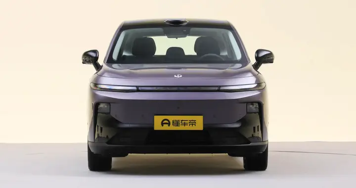 10万级纯电SUV“黑马”！零跑B10车主的年度用车坦白