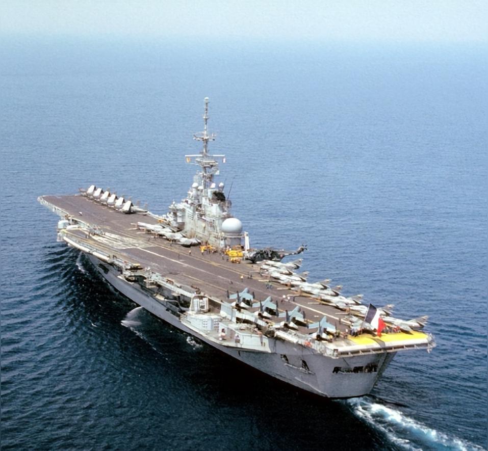 国难当头，马科斯却搬出印度导弹，瞄准黄岩岛？福建舰已经就位