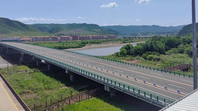 姑苏九歌：明明朝鲜比越南更缺电，为啥中国