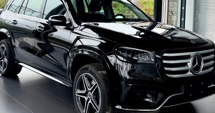 试驾对比：领航员 vs 奔驰GLS，谁更值？