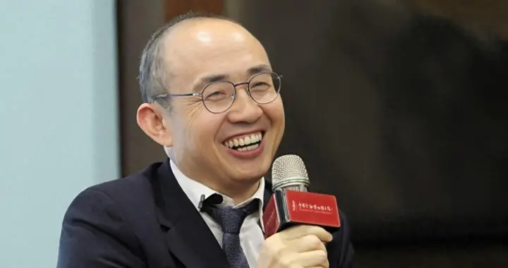 一家五口定居美国，对于中国官方全球征缴令，潘石屹会痛快买账？