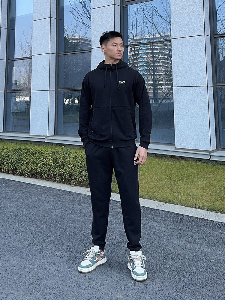 阿玛尼男士连帽开衫长裤运动套装