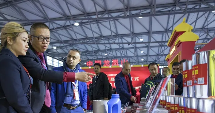 美国专家也看不懂！中国为何又把顶尖材料，给干成“白菜价”了？