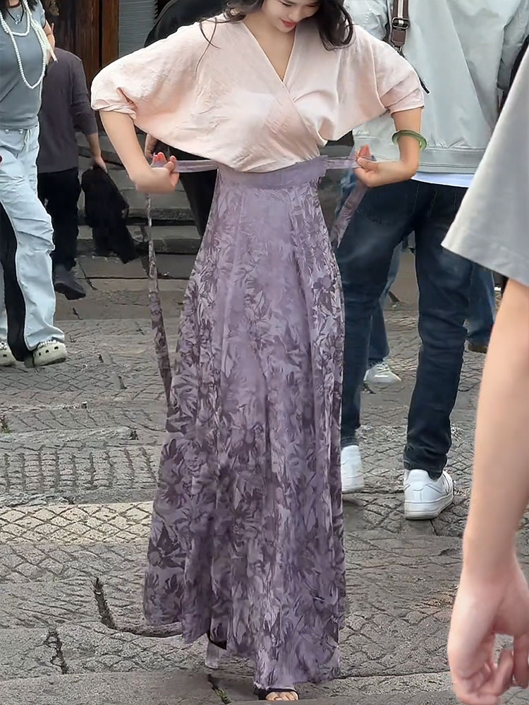 独特漂亮绝美气质高级感连衣裙女2025年夏季新款今年流行爆款裙子