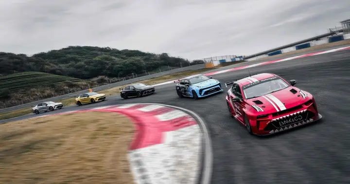 领克03硬核车型宁波赛道集结，实力诠释性能标杆