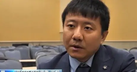 邓煜：从“围棋战神”到菲尔兹奖