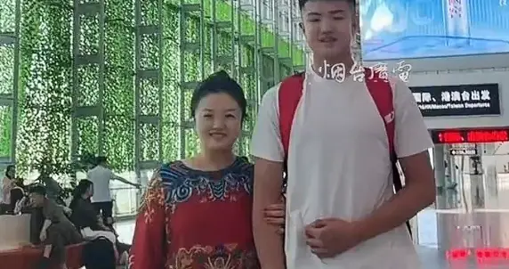 后续！13岁男孩身高195cm 全网求长高食谱，妈妈：最大优点不挑食