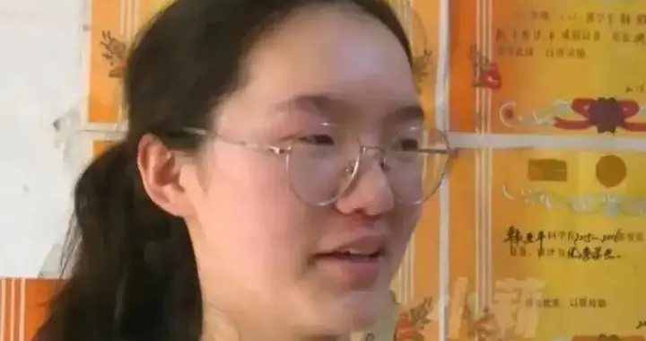 拒清北弃军校！699分农村女孩偏学医，真相看哭无数人