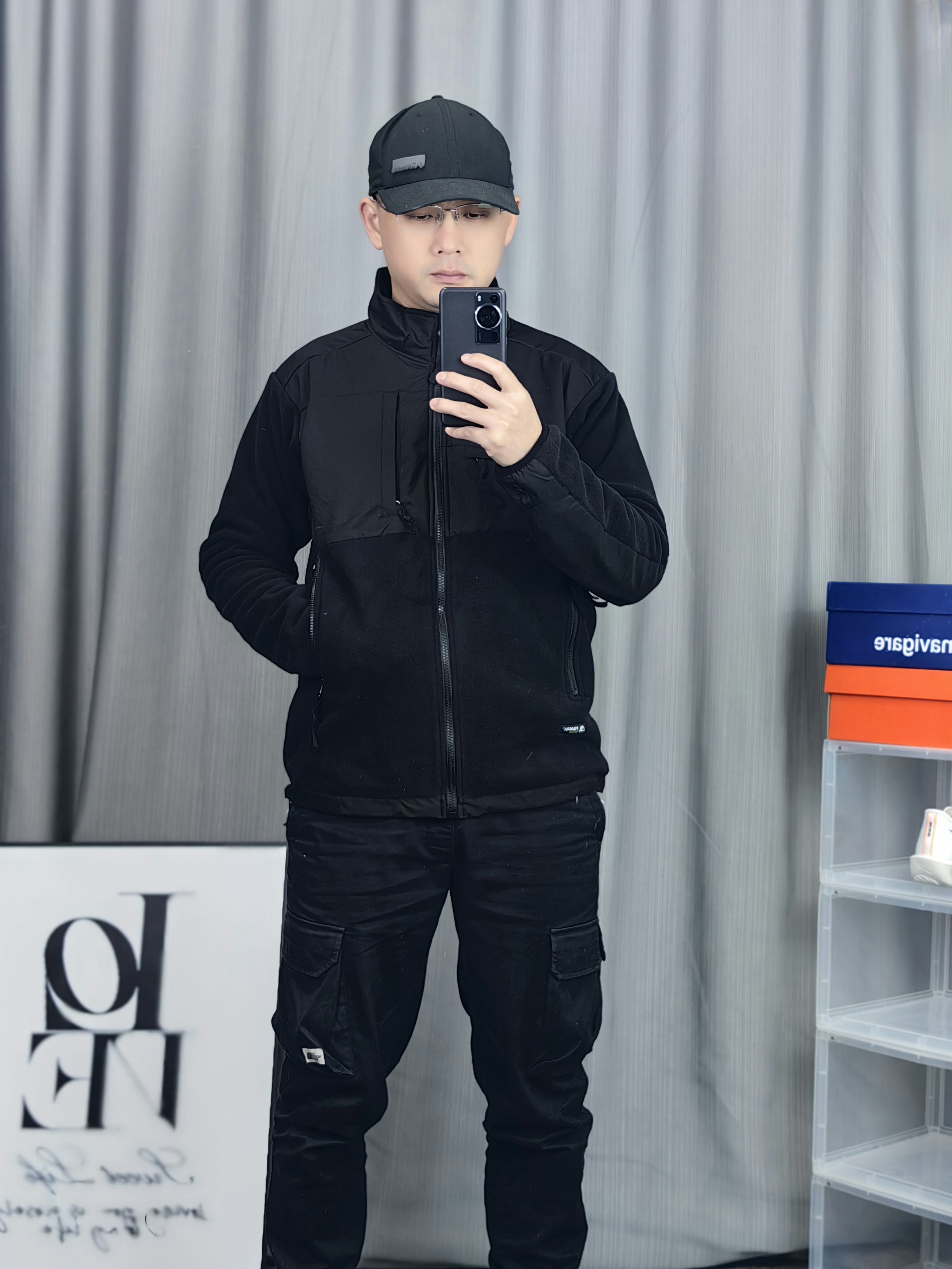 最近入手比较满意的一件抓绒衣，性价比很高