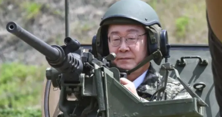 啥情况？李在明穿防弹背心，突然对中国强硬表态：韩国不会不管！