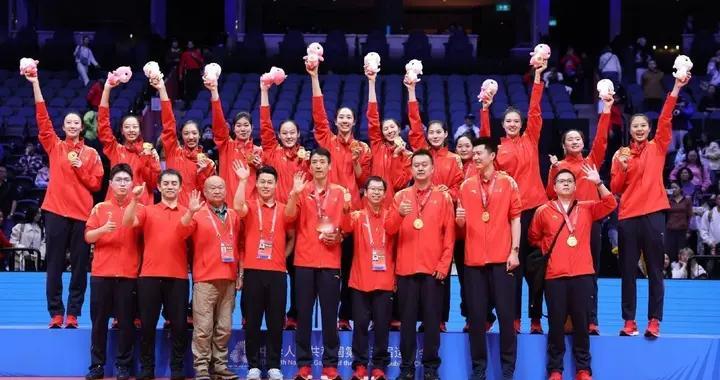 中国女排主教练最佳人选浮现！换帅止损或是明智选择！