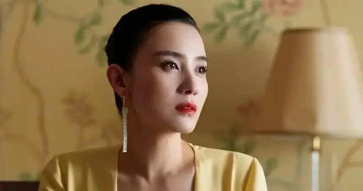 宋佳清冷照