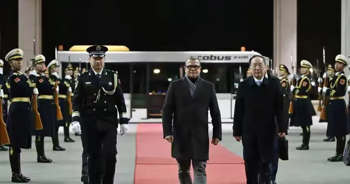 芬兰总理访华，抵达北京说了2句话，英国首相随后也将踏足中国